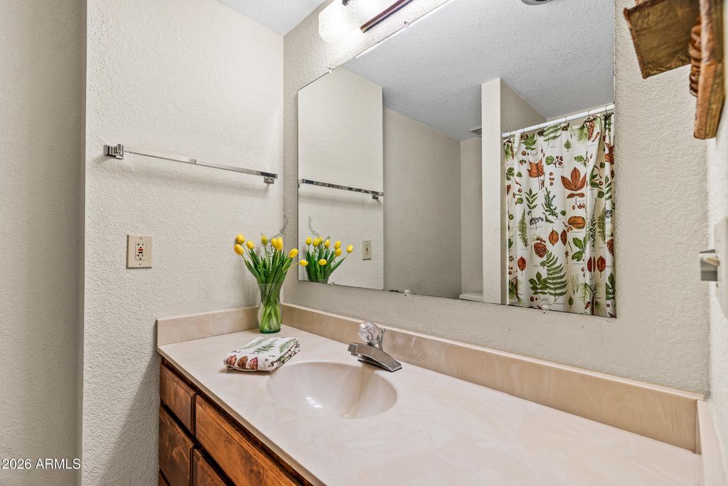 Image 20 of property listing at 935 E RAINTREE Road, Munds Park, AZ 86017