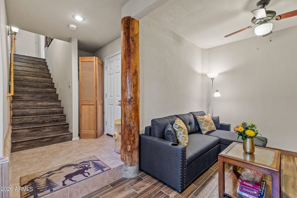 Image 21 of property listing at 935 E RAINTREE Road, Munds Park, AZ 86017