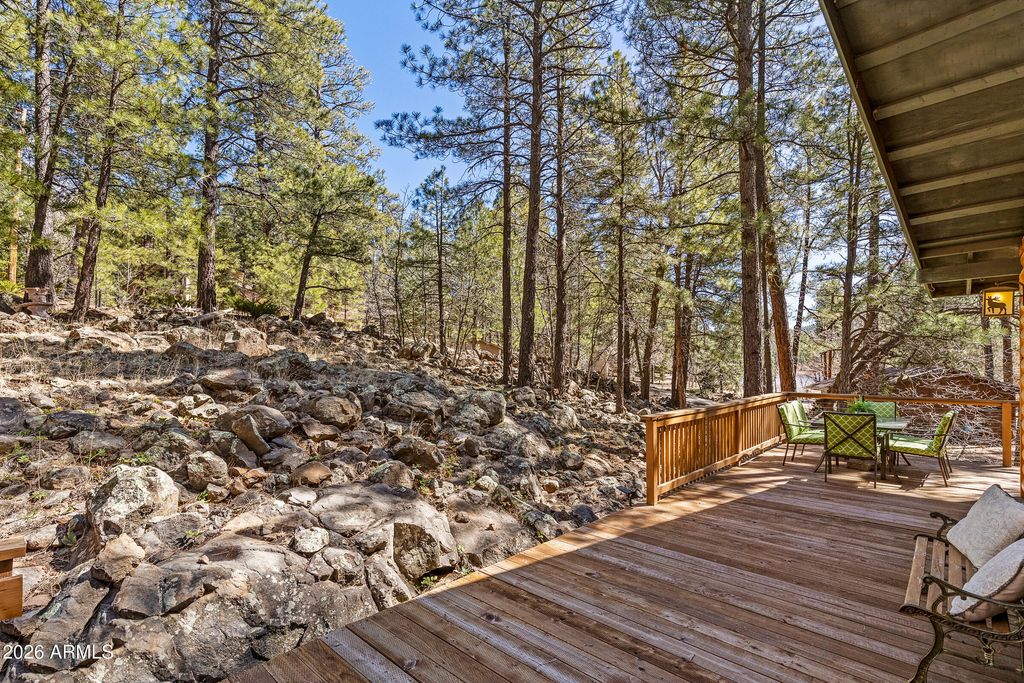 Image 32 of property listing at 935 E RAINTREE Road, Munds Park, AZ 86017