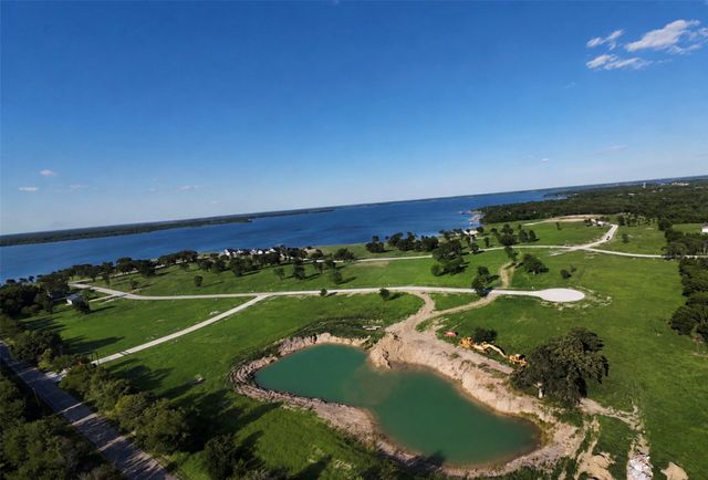 421 Caro Drive, West Tawakoni, TX 75474