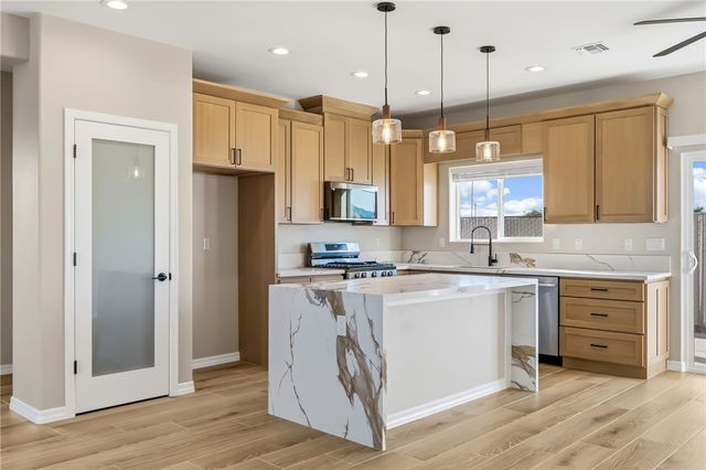 1822 Coral Isle Drive, Bullhead City, AZ 86442