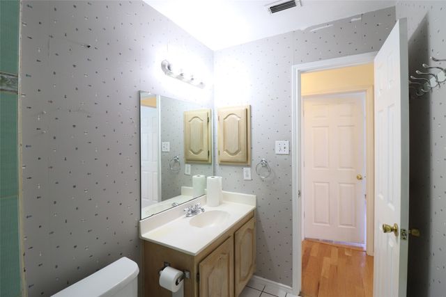 1728 Bennington Drive, Carrollton, TX 75007