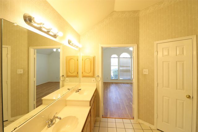 1728 Bennington Drive, Carrollton, TX 75007