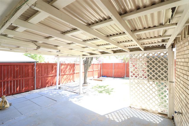 1728 Bennington Drive, Carrollton, TX 75007