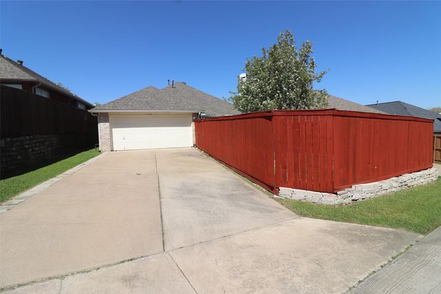 1728 Bennington Drive, Carrollton, TX 75007