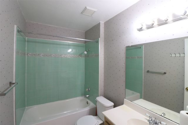 1728 Bennington Drive, Carrollton, TX 75007