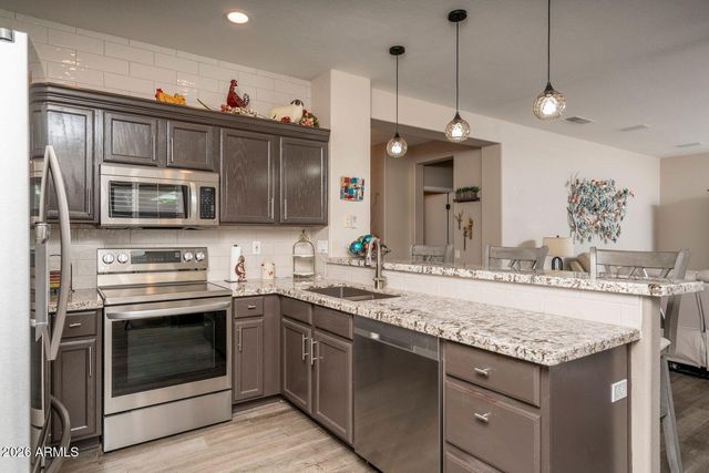 19510 N CARRIAGE Lane, Surprise, AZ 85374