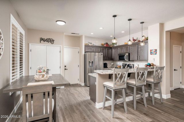 19510 N CARRIAGE Lane, Surprise, AZ 85374