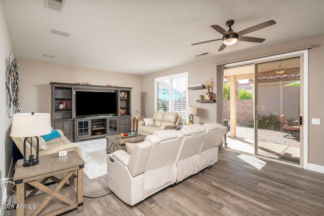 19510 N CARRIAGE Lane, Surprise, AZ 85374