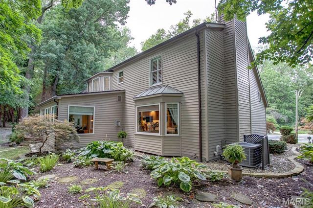 1122 Georgia Street, Edwardsville, IL 62025