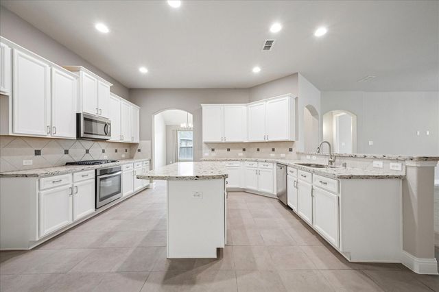 2600 Mystic Springs Lane, League City, TX 77573