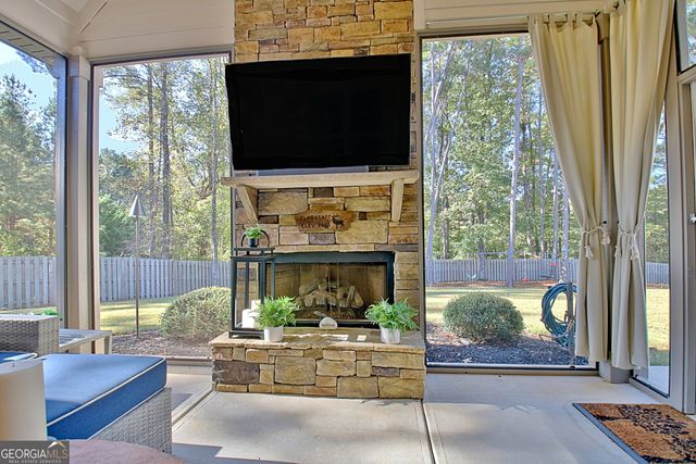 214 Northwynn Drive, Sharpsburg, GA 30277