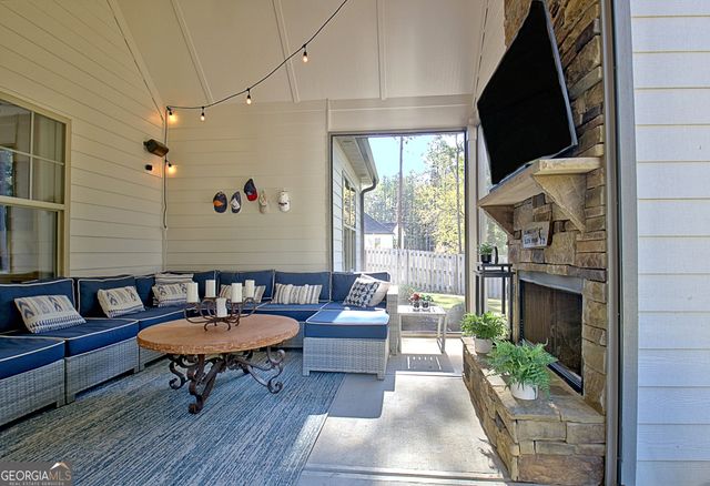 214 Northwynn Drive, Sharpsburg, GA 30277