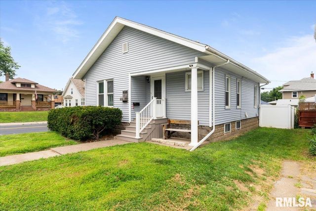 1658 W LOMBARD Street, Davenport, IA 52804