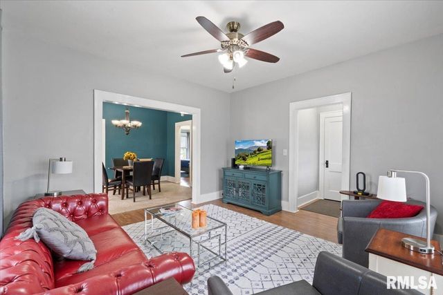 1658 W LOMBARD Street, Davenport, IA 52804