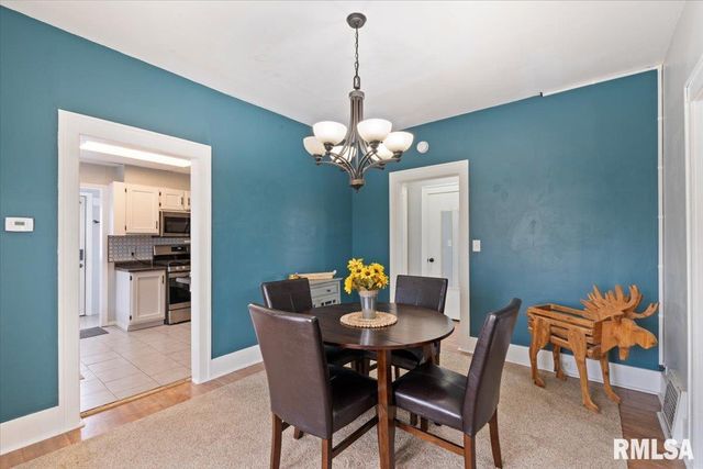 1658 W LOMBARD Street, Davenport, IA 52804