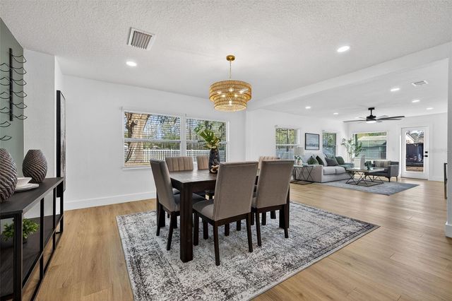 1120 COUNTRY LANE, Lutz, FL 33558