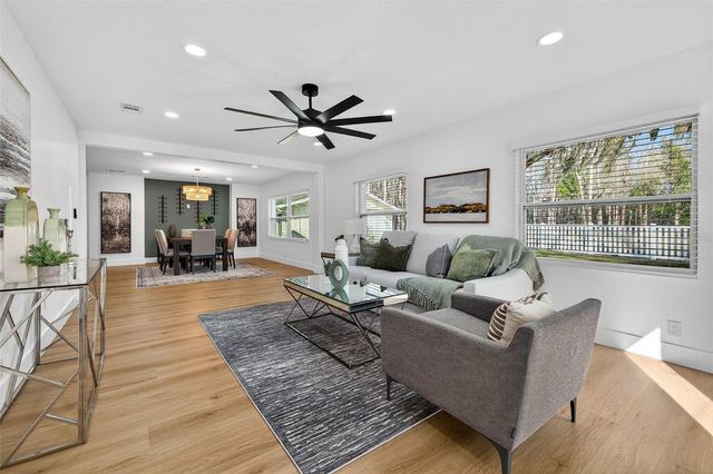 1120 COUNTRY LANE, Lutz, FL 33558