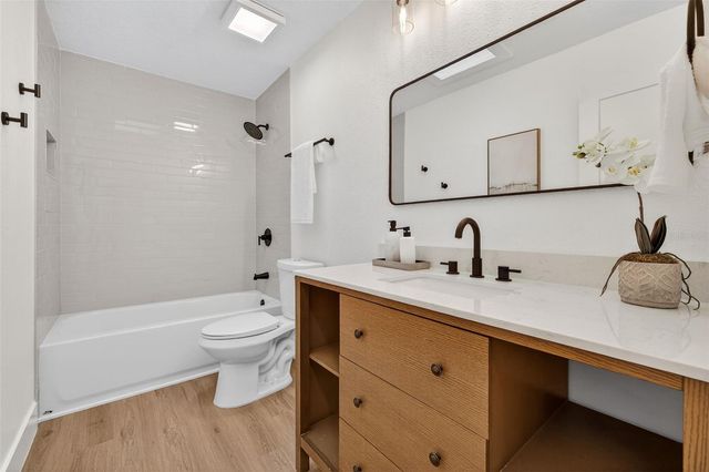 1120 COUNTRY LANE, Lutz, FL 33558