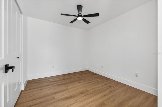 1120 COUNTRY LANE, Lutz, FL 33558