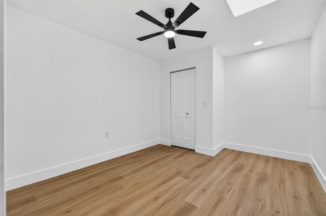 1120 COUNTRY LANE, Lutz, FL 33558