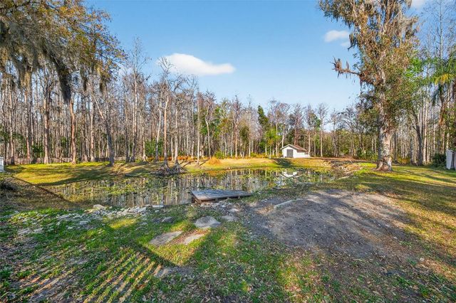 1120 COUNTRY LANE, Lutz, FL 33558