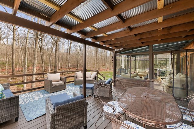 198 Hortontown Road, Hopewell Junction, NY 12533