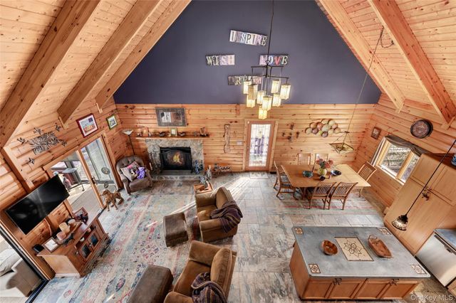 198 Hortontown Road, Hopewell Junction, NY 12533