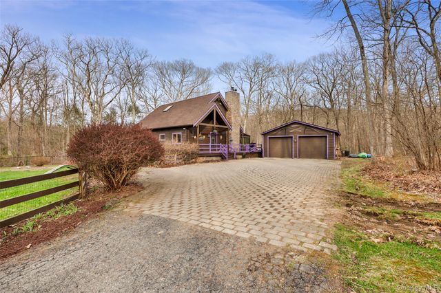 198 Hortontown Road, Hopewell Junction, NY 12533