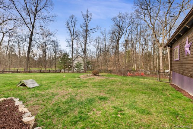 198 Hortontown Road, Hopewell Junction, NY 12533
