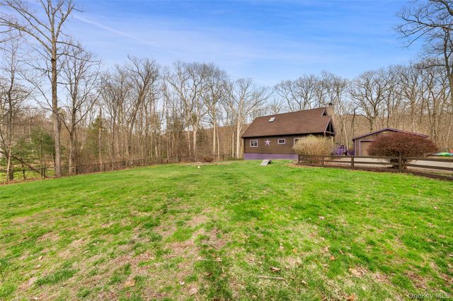 198 Hortontown Road, Hopewell Junction, NY 12533