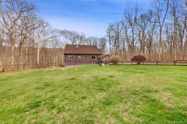 198 Hortontown Road, Hopewell Junction, NY 12533