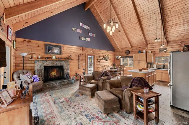 198 Hortontown Road, Hopewell Junction, NY 12533