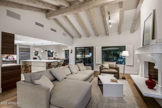 8312 N GOLF Drive, Paradise Valley, AZ 85253