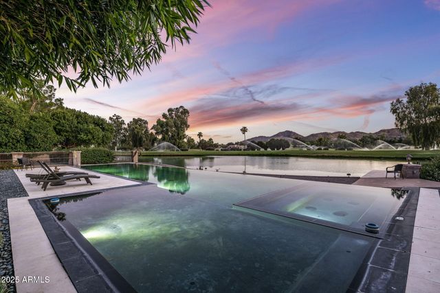 8312 N GOLF Drive, Paradise Valley, AZ 85253