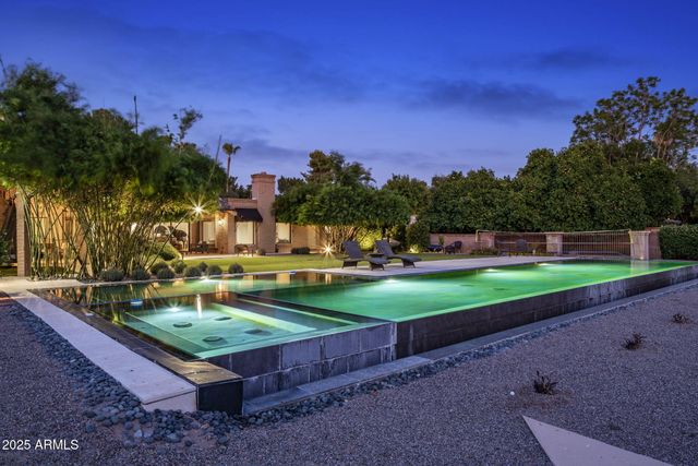 8312 N GOLF Drive, Paradise Valley, AZ 85253