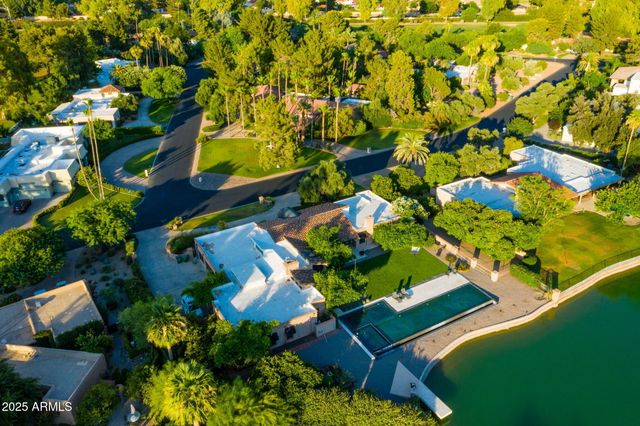 8312 N GOLF Drive, Paradise Valley, AZ 85253