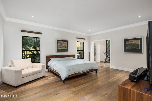 8312 N GOLF Drive, Paradise Valley, AZ 85253