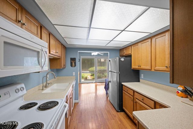 5679 Monroe Street, 119, Sylvania, OH 43560