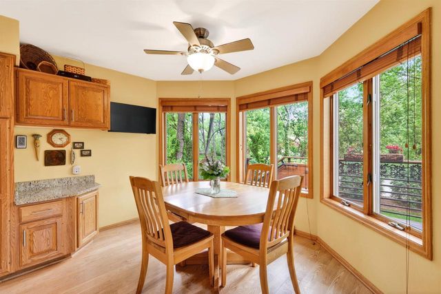 44 White Oaks Lane, Madison, WI 53711