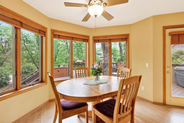 44 White Oaks Lane, Madison, WI 53711