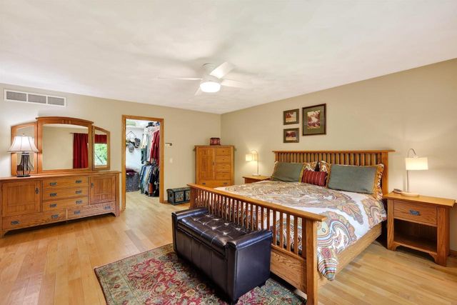 44 White Oaks Lane, Madison, WI 53711