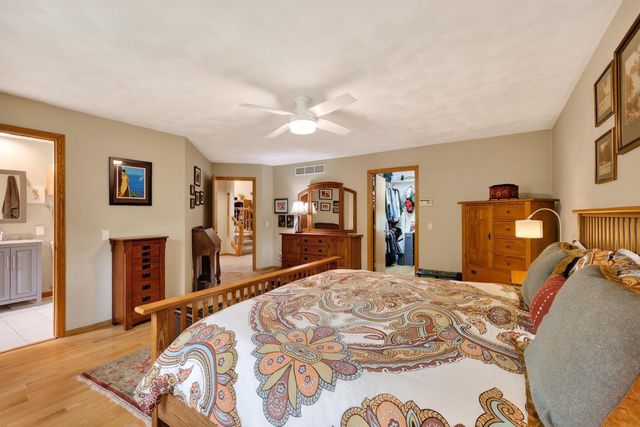 44 White Oaks Lane, Madison, WI 53711