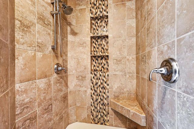 44 White Oaks Lane, Madison, WI 53711