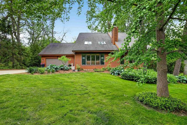 44 White Oaks Lane, Madison, WI 53711