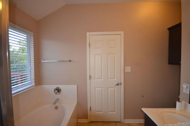 9703 Autumn Pl, Converse, TX 78109