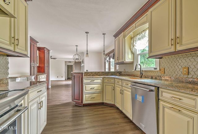 19328 Stirrup Drive, Abingdon, VA 24211