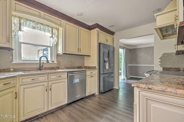 19328 Stirrup Drive, Abingdon, VA 24211