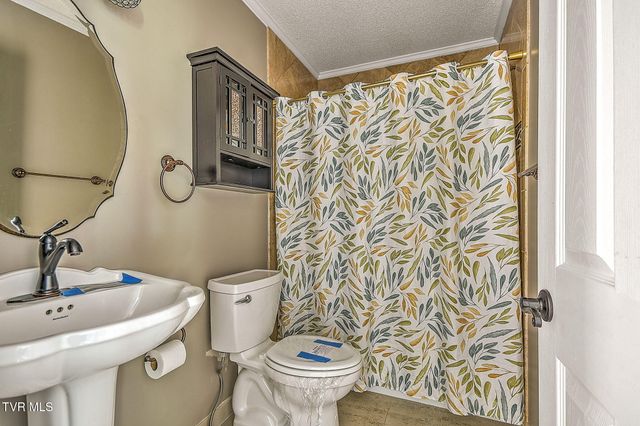 19328 Stirrup Drive, Abingdon, VA 24211