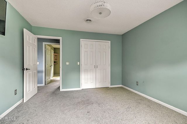 19328 Stirrup Drive, Abingdon, VA 24211